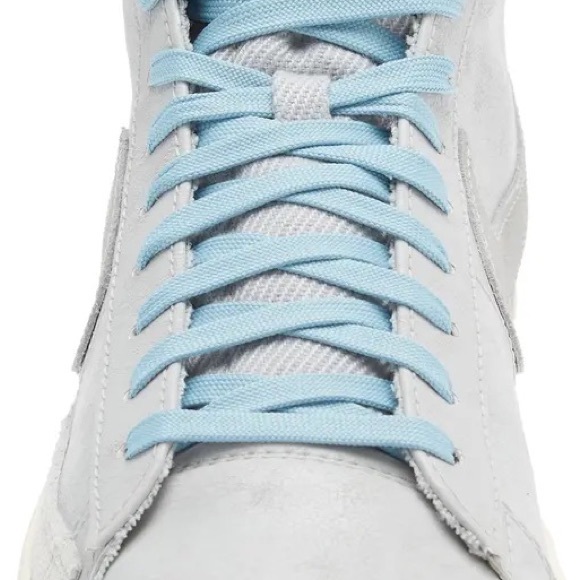 Blazer Mid '77 Premium Sneaker
NIKE DO9787-001 Mens 7/Women’s 8.5 - Picture 4 of 8